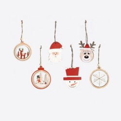 Assortiment de déco bois de Noël